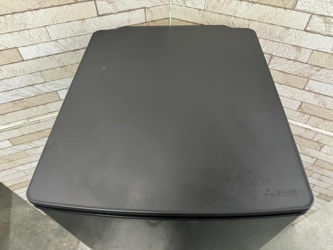 大阪送料無料★3か月保障付き★冷蔵庫★2022年★MR-P15G-H★R-977