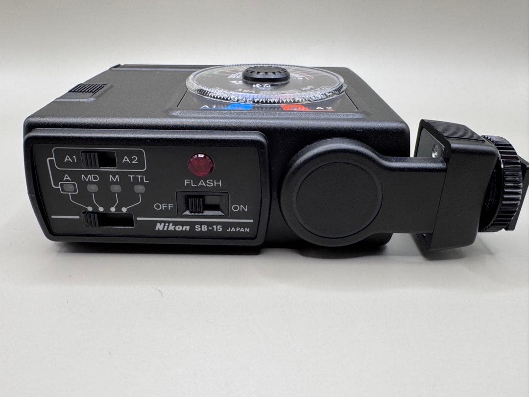 【美品】 Nikon FE2 / Zoom NIKKOR 35-105mm