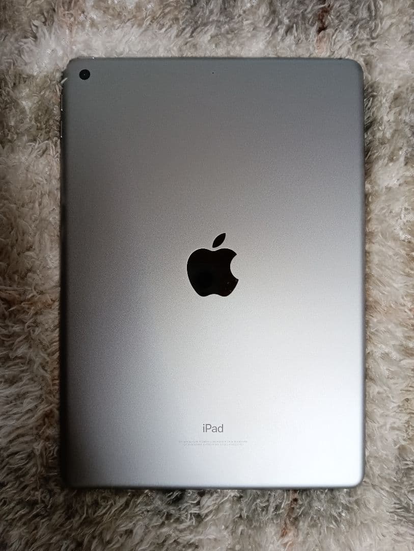 【超美品】Apple iPad シルバー 本体 128GB