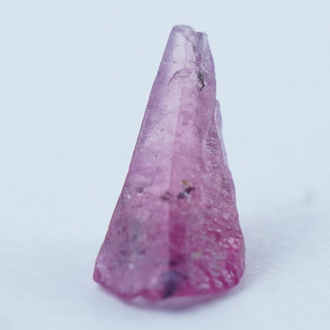 ウインザサファイア　結晶　タンザニア産