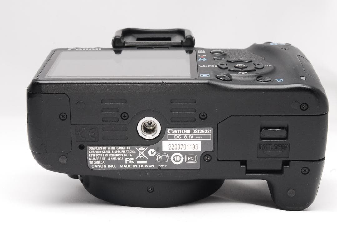 カメラバッグ付✨️ Canon EOS Kiss X3 ✨️キヤノン 一眼レフ