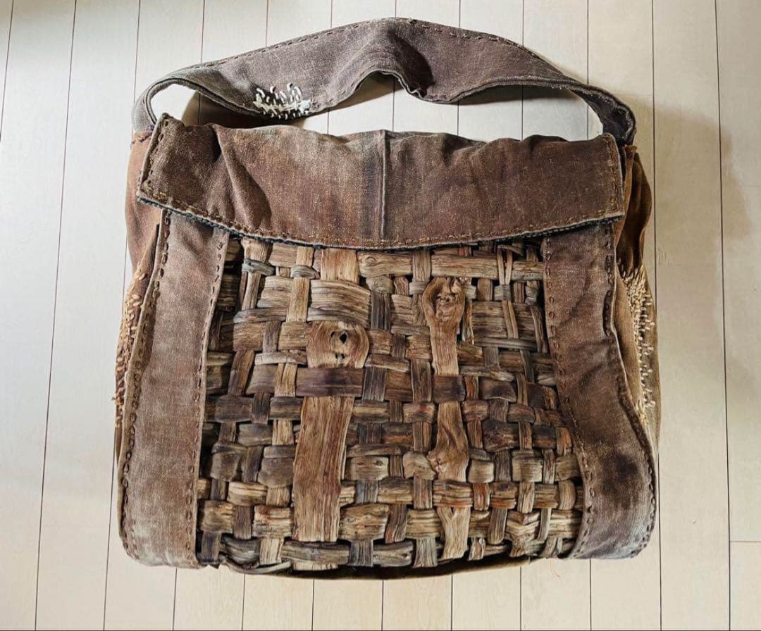 SALE◆希少 柿渋古布と国産山葡萄蔓 背負える大型籠リュック 斜め掛