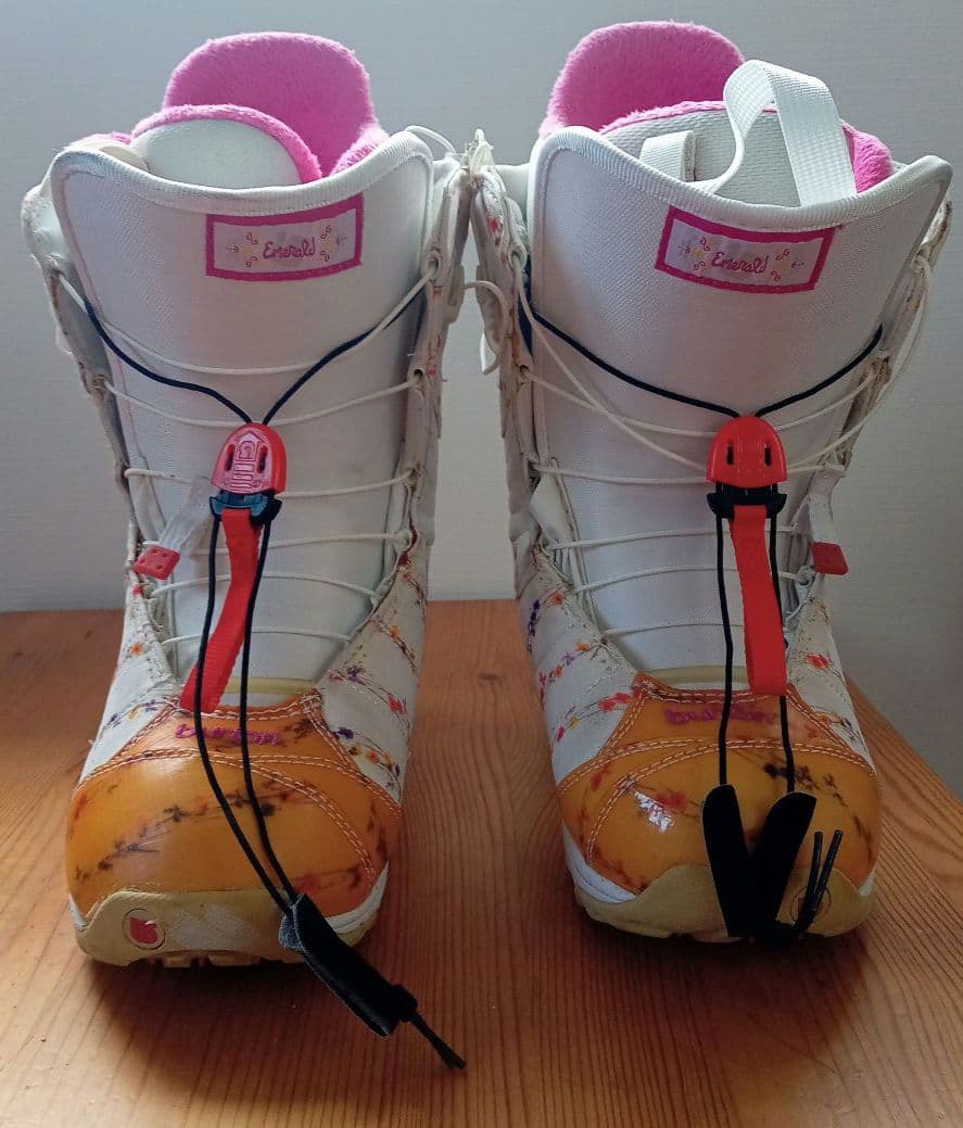 burton 女性用スノーボードブーツ