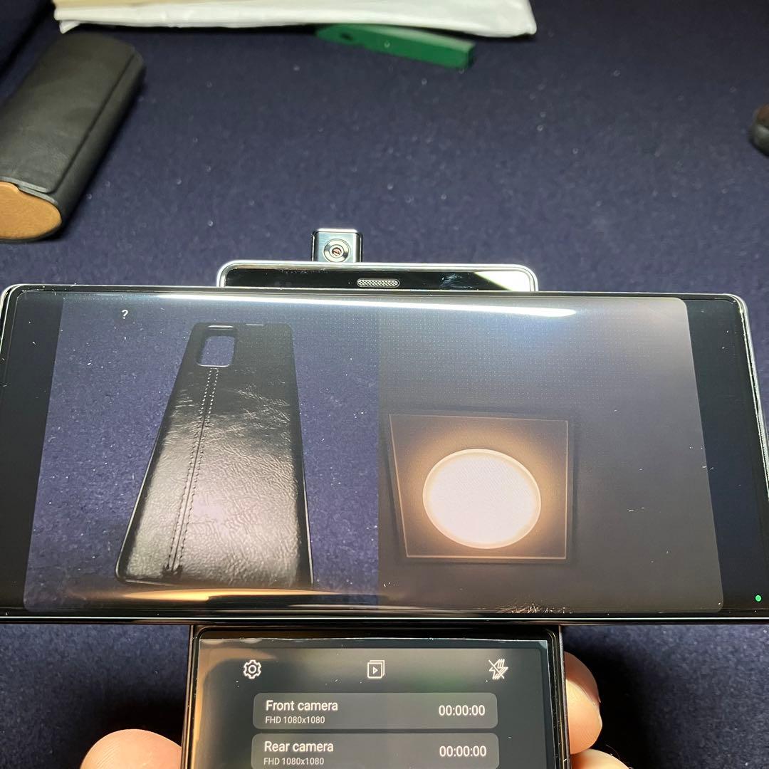 希少 新品同様 LG WING 8/128GB LM-F100N ブラック