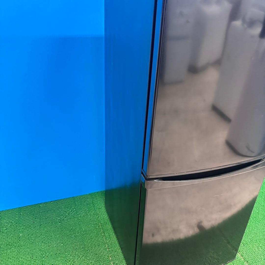 772 2024年製　国内　極美品　142L ブラック　一人暮らし　保証込み