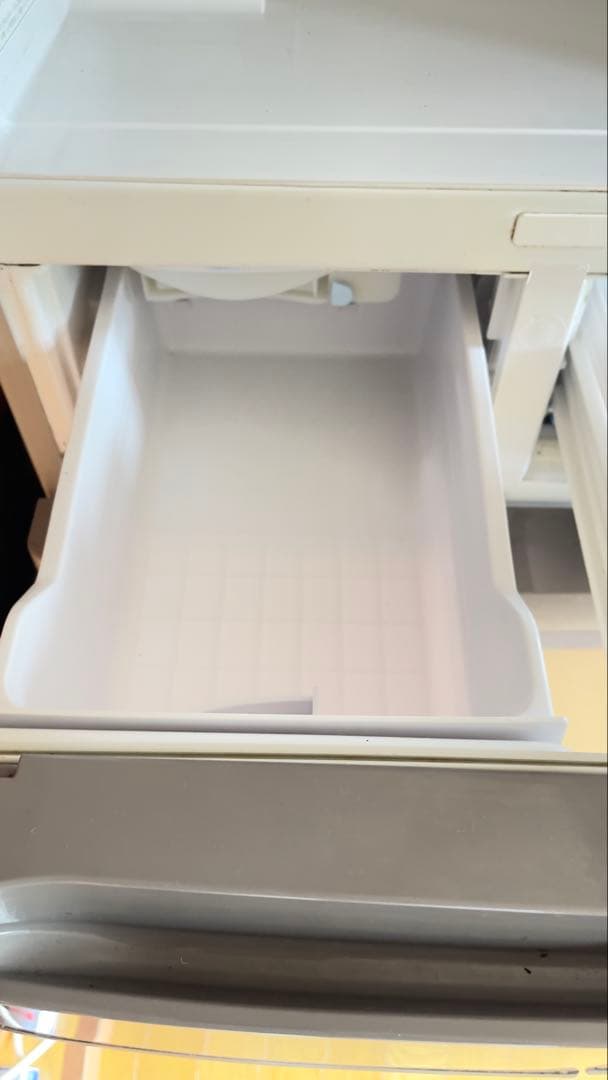 TAさん専用日立冷凍冷蔵庫R-K40G(SN）型 製氷機付き 407L