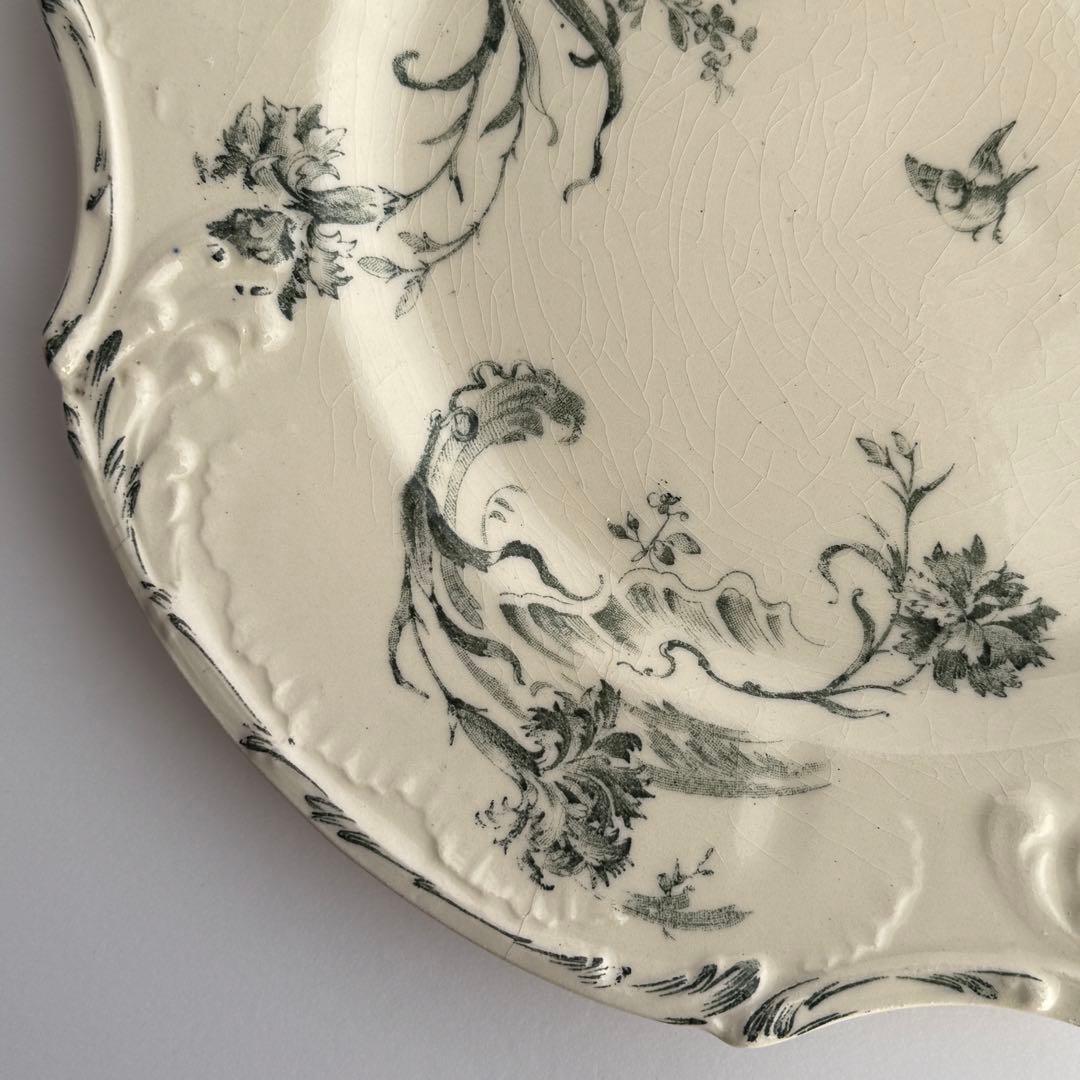 訳あり　フランスアンティーク　Gien ジアン レリーフ　デザートプレート