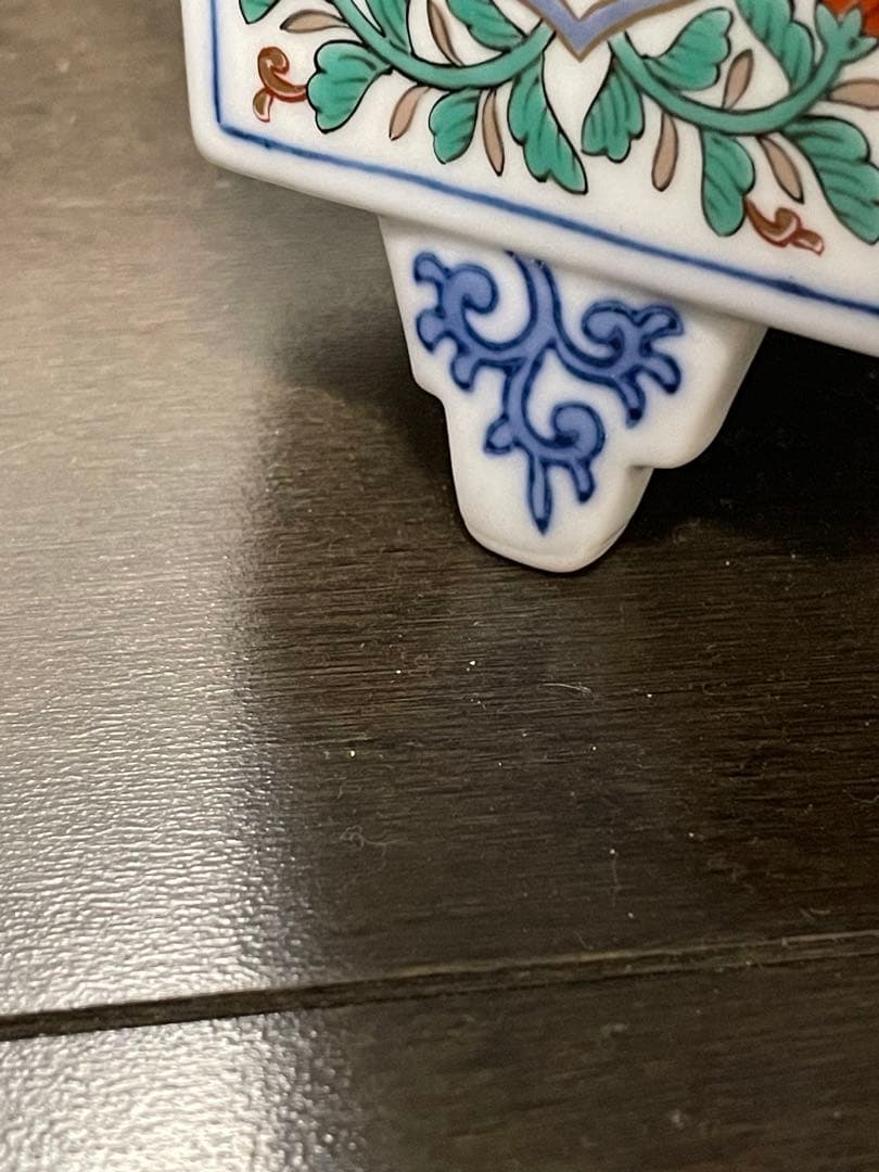 弥左衛門　色絵香炉
