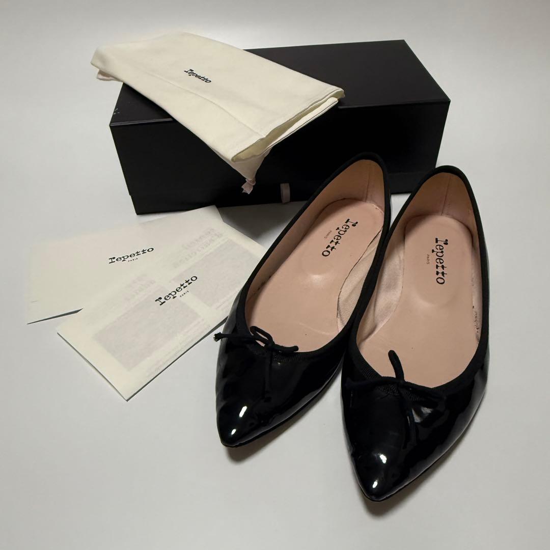 Repetto 黒 ポインテッドトゥ フラットシューズ