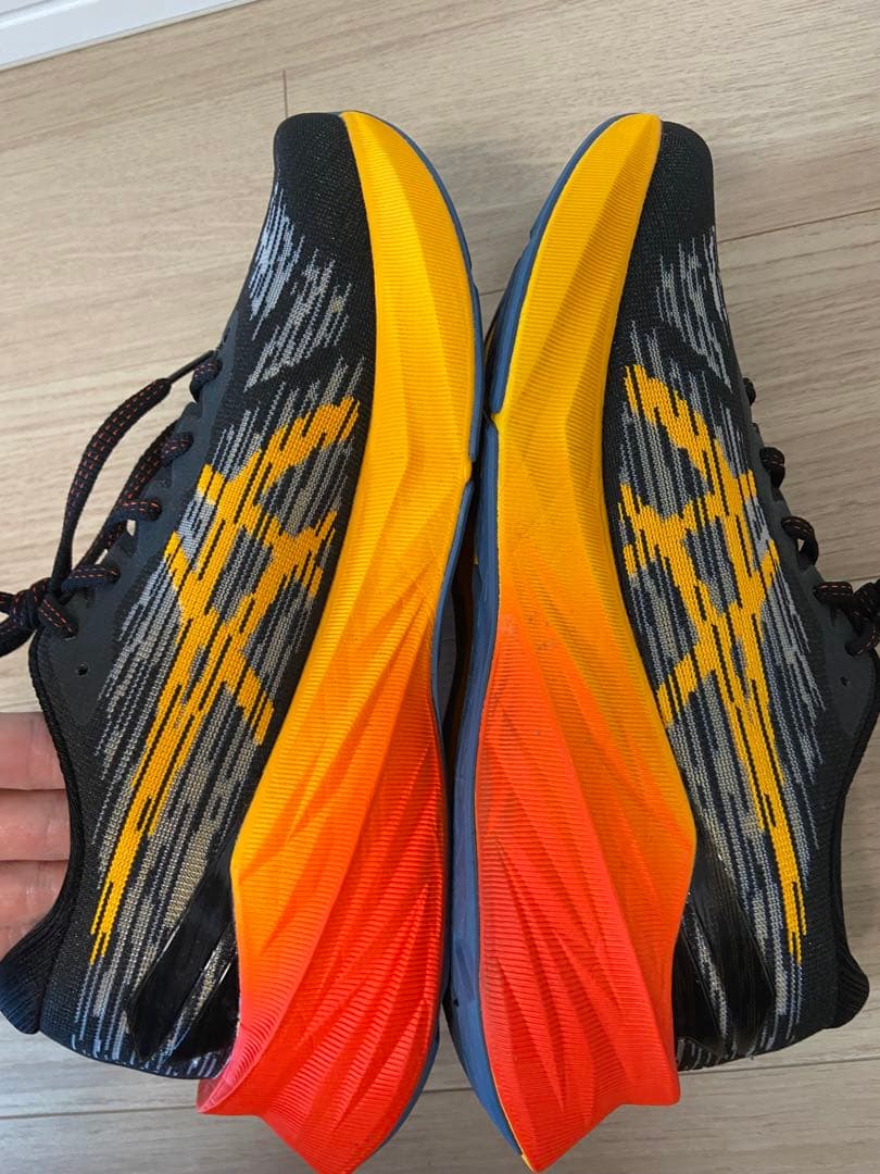 asics アシックス NOVABLAST3 ノヴァブラスト3 26.5㎝