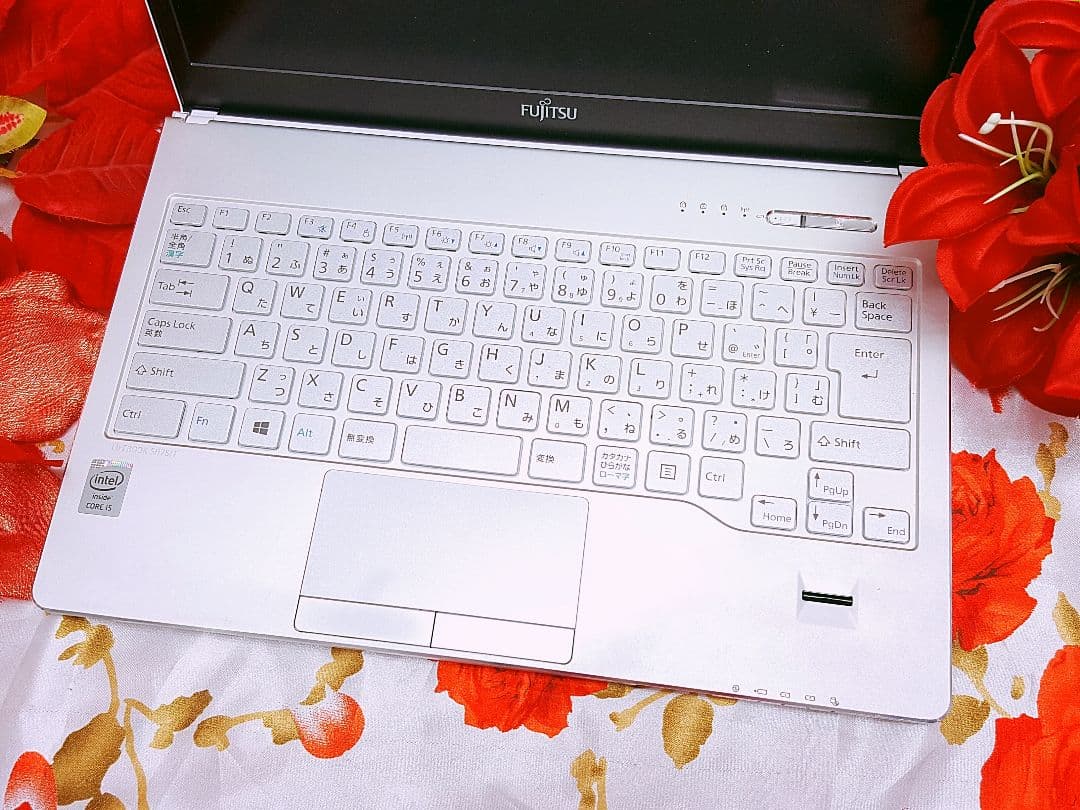 新品SSD/新型Win11搭載/5世代爆速Core-i5/薄型富士通/DVD焼き