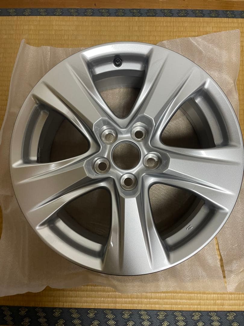 トヨタ 新型 RAV4 17インチ 純正アルミホイール 2本 新車外し　②