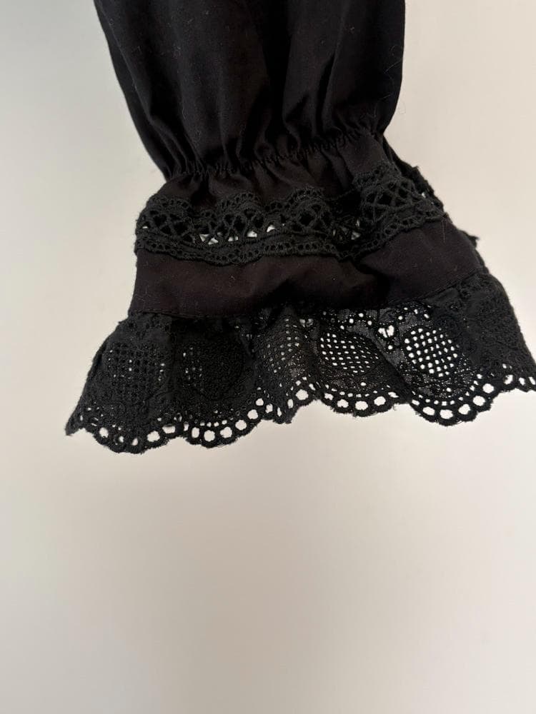 BABY, THE STARS SHINE BRIGHT黒 シャーリングブラウス