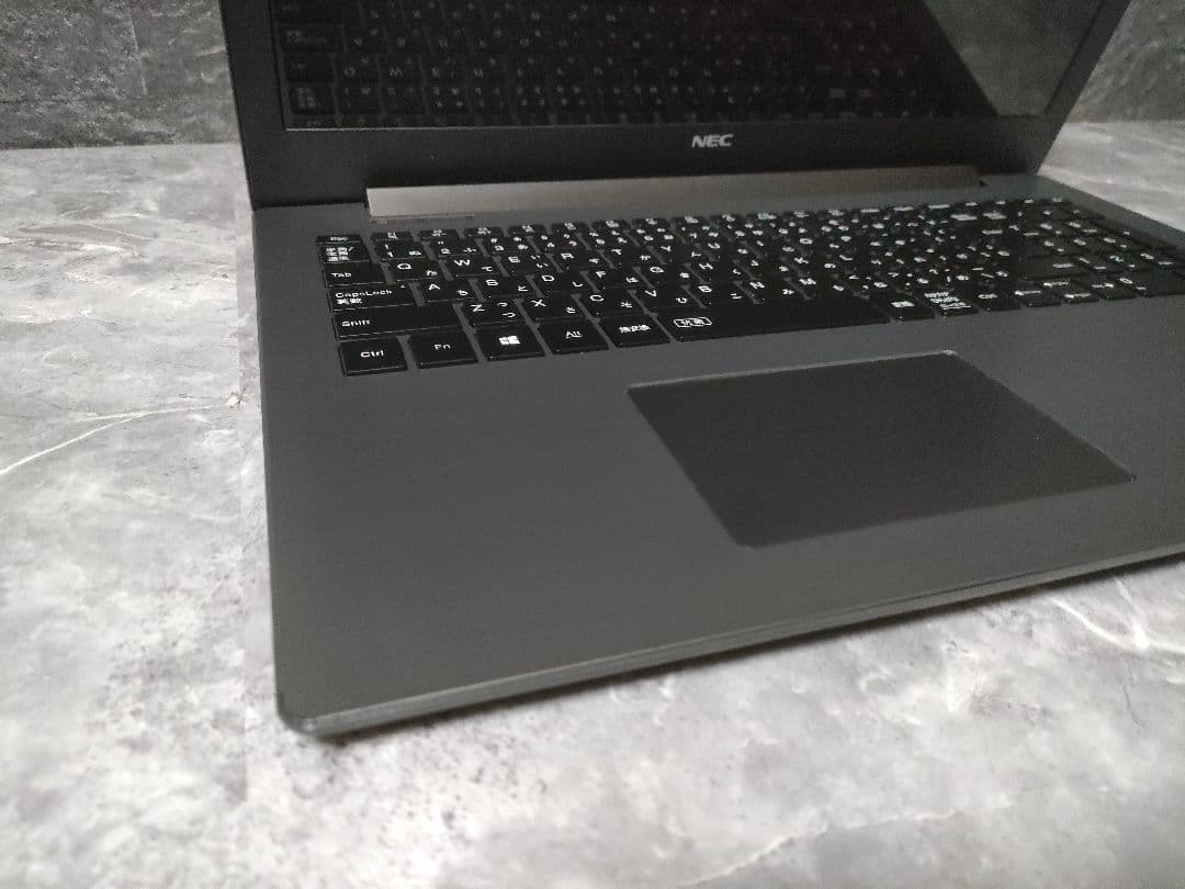 ✨LAVIE✨corei7✨第8世代✨メモリ12GB✨新品SSD256GB✨