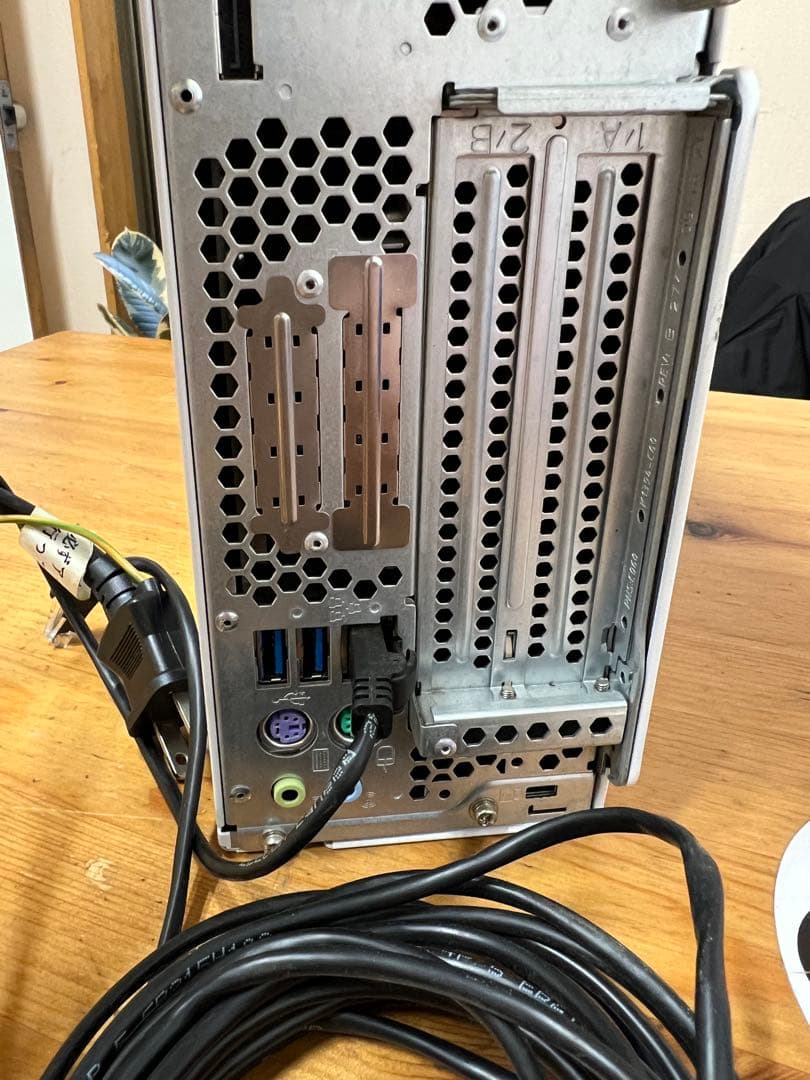 富士通 ESPRIMO FMVD38001