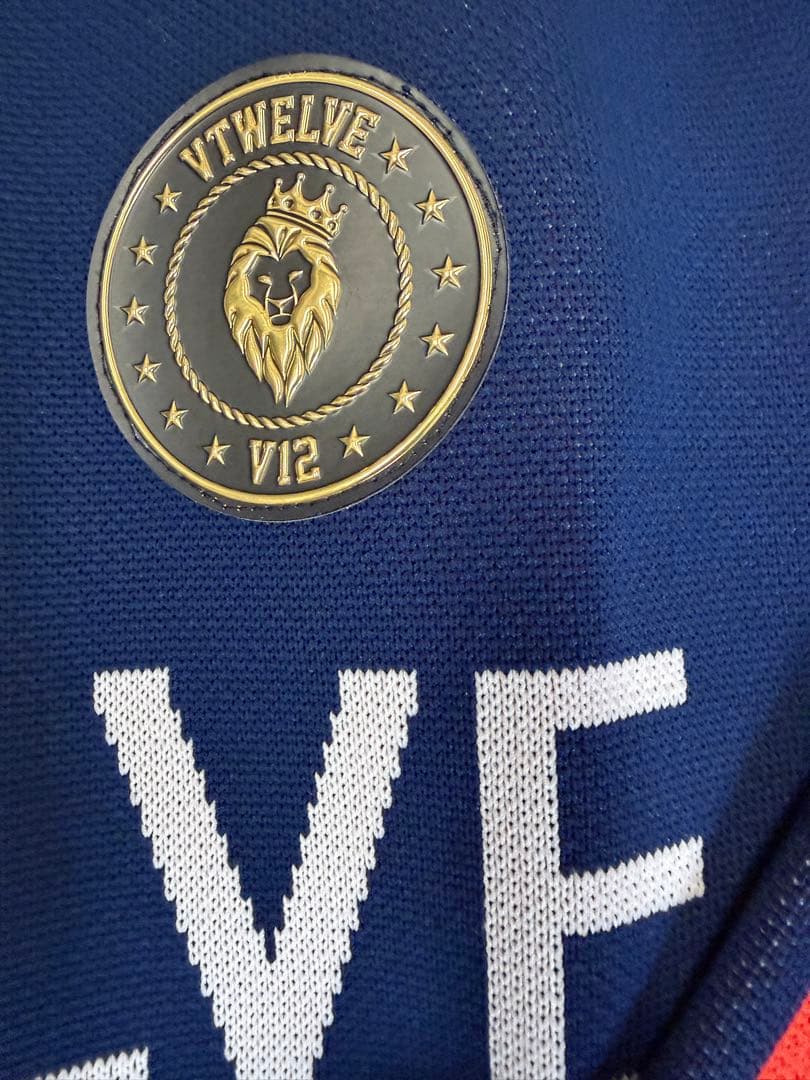 ¥28,600新品正規品【V12/XL】裏地付きクルーネックニット長袖カットソー