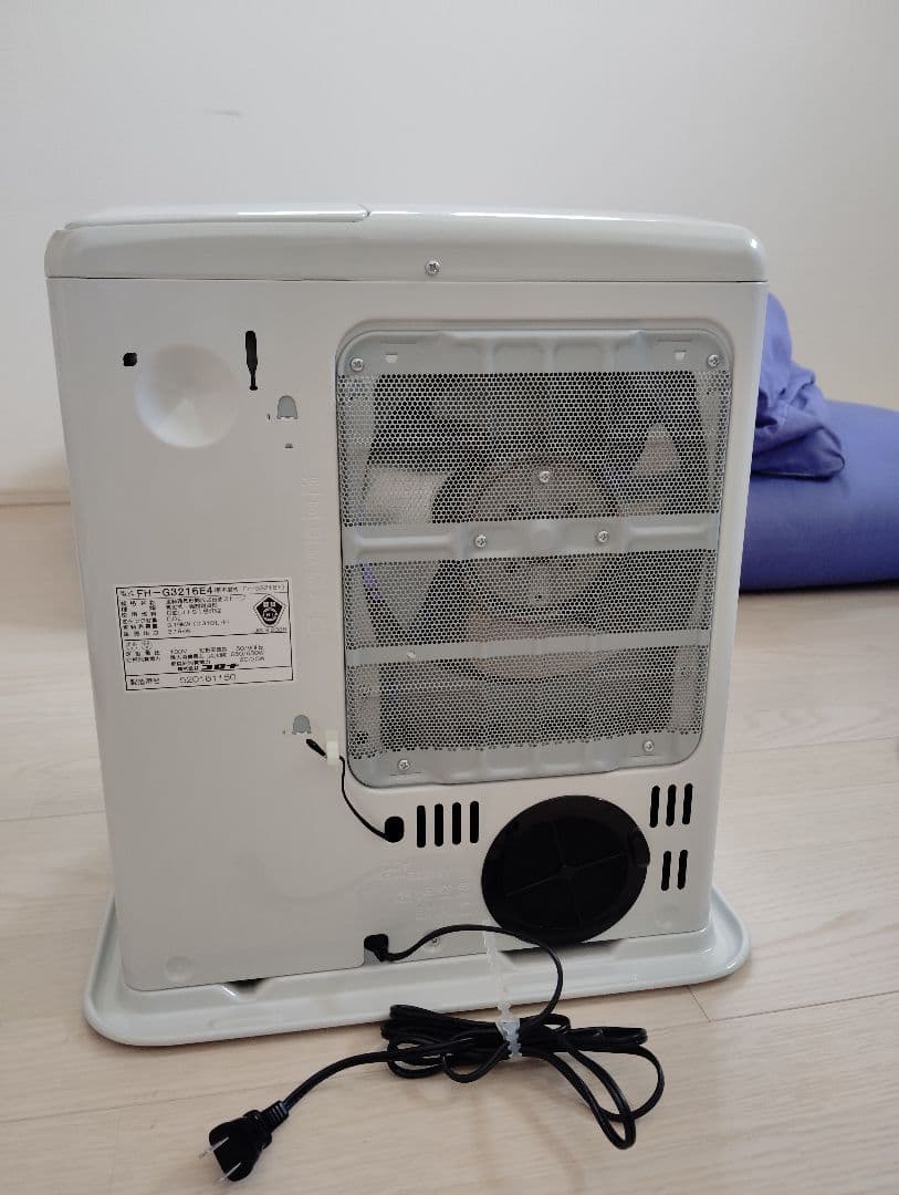 【美品】CORONA 石油ファンヒーター(メルカリ便匿名発送不可)