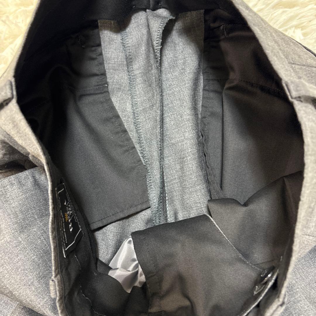 極美品 UNIVERSAL LANGUAGE スーツセットアップ　生地REDA