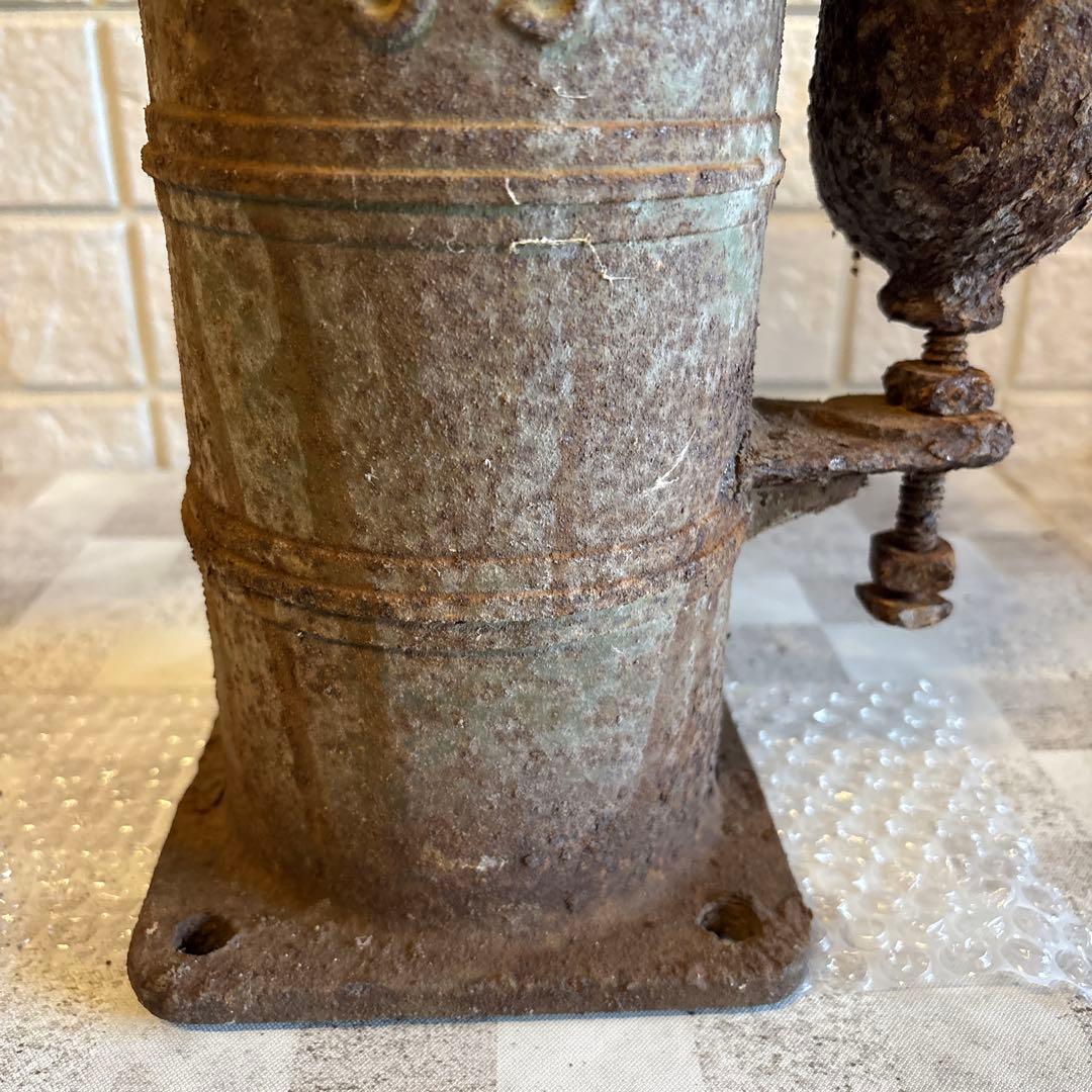 井戸ポンプ　手押しポンプ　レトロ　アンティーク　 ガーデニング