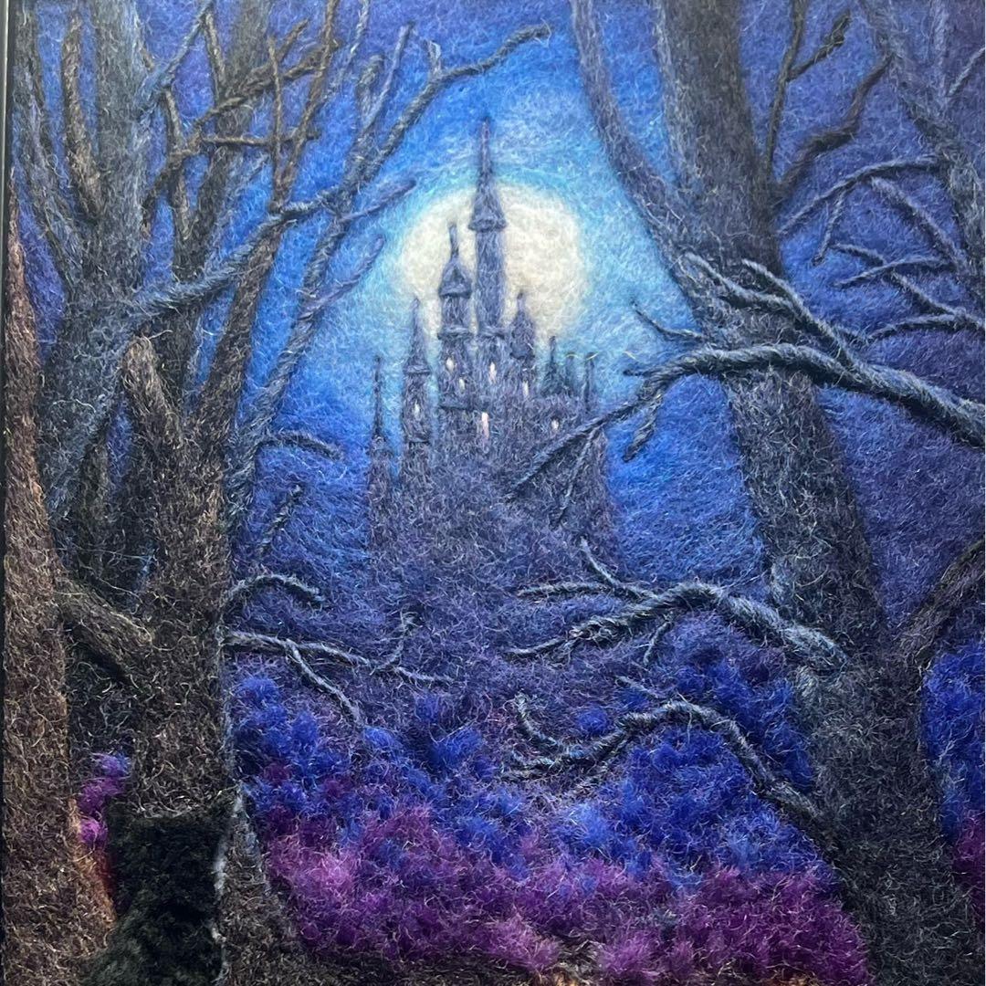 羊毛フェルト　羊毛絵画『ハロウィンの森』ハンドメイド　羊毛刺繍
