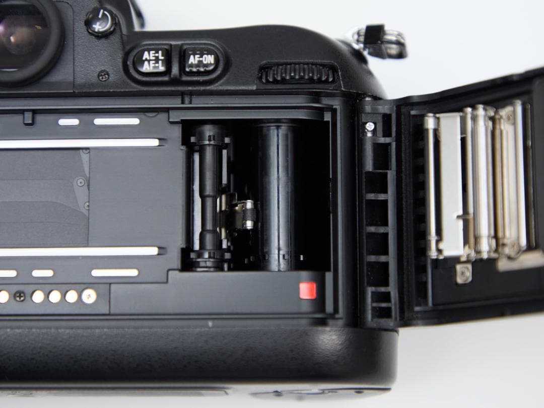 NIKON F１００ フィルムカメラ