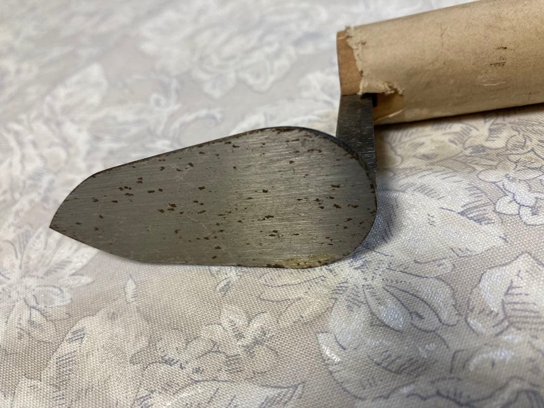 左官鏝　金梶　本焼柳刃　60ミリ