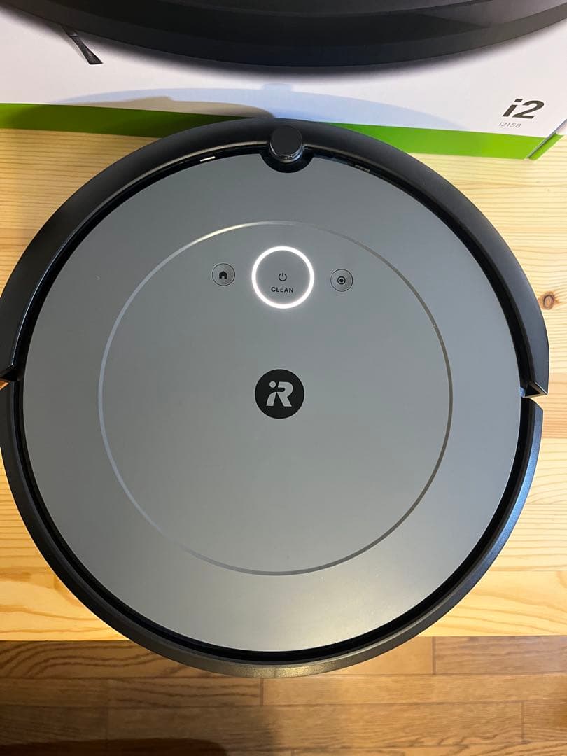 アイロボット　ルンバi2 交換用フィルターとブラシ付き、箱あり