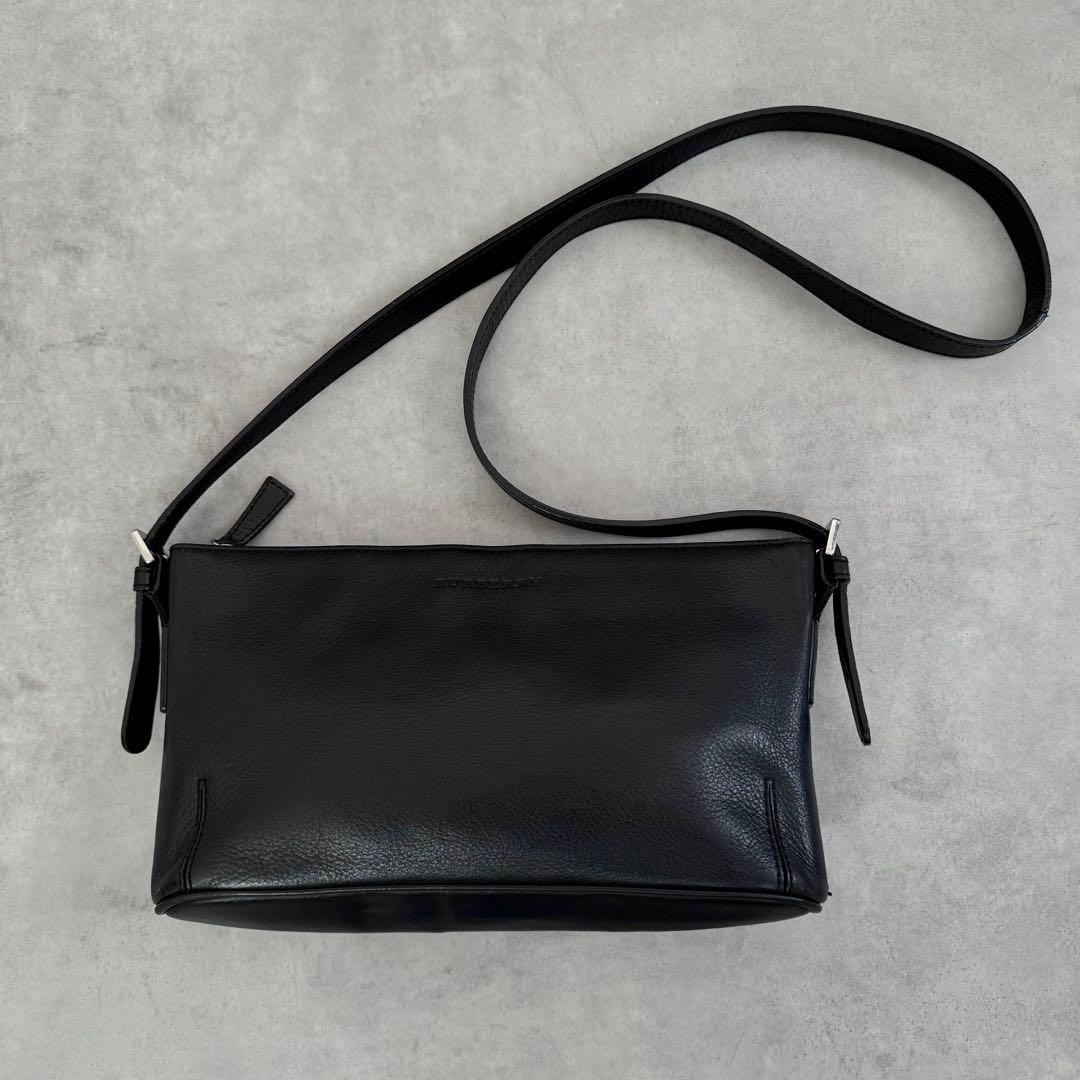 みっく Burberry leather shoulder bag