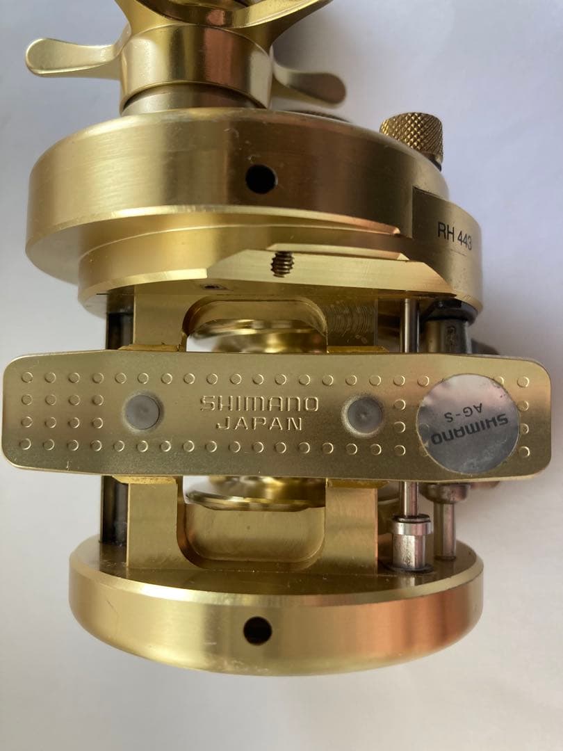 Shimano カルカッタコンクエスト 101 ベイトリール