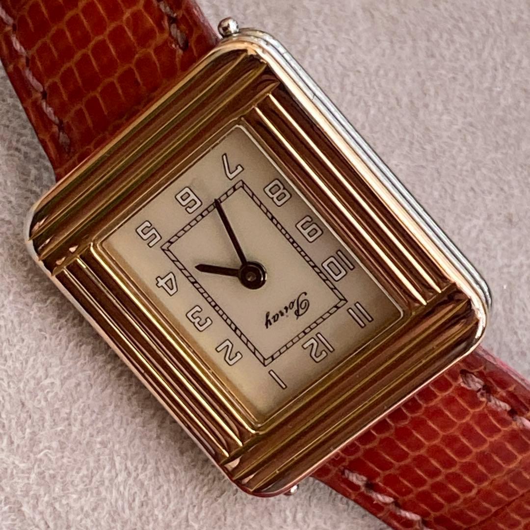 Poirayクラシック スクエア型時計