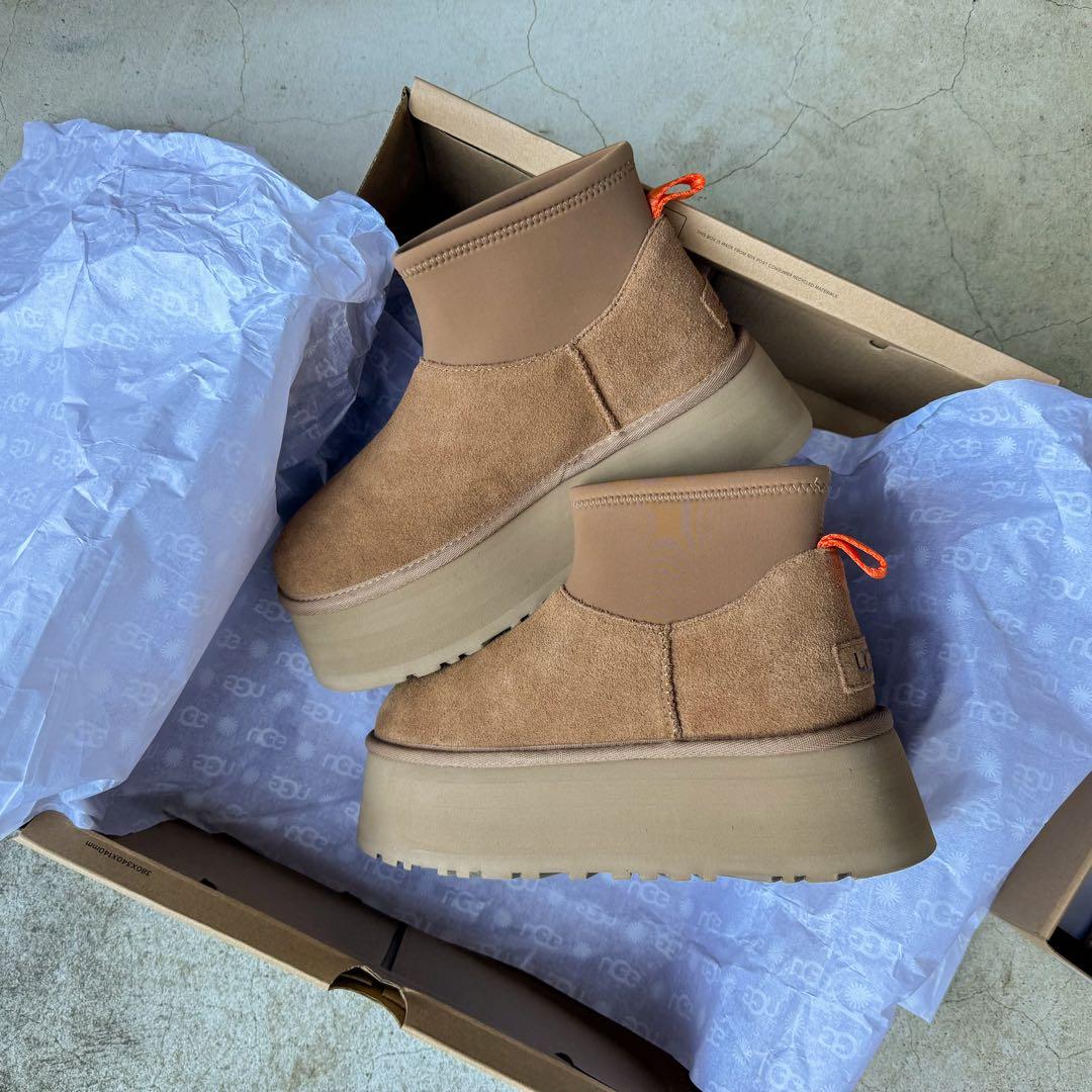 今日だけ‼︎値下げ‼︎UGG　CLASSIC MINI DIPPER PUFFER