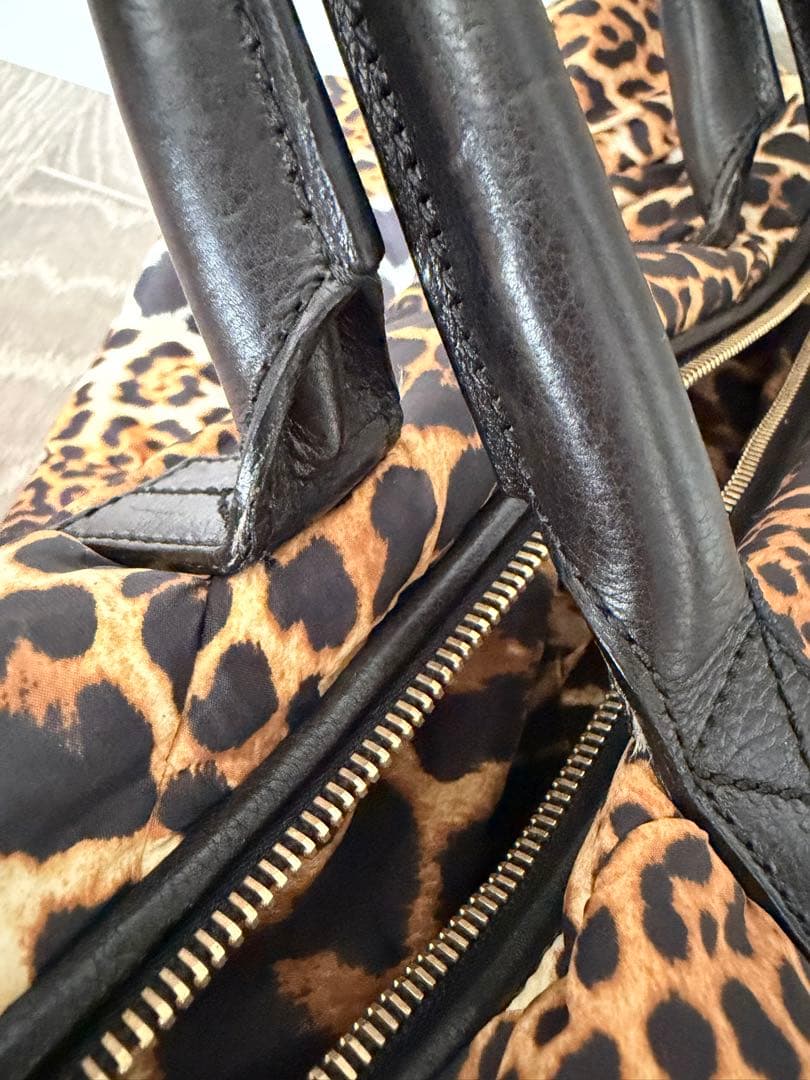 サンローラン　バッグ