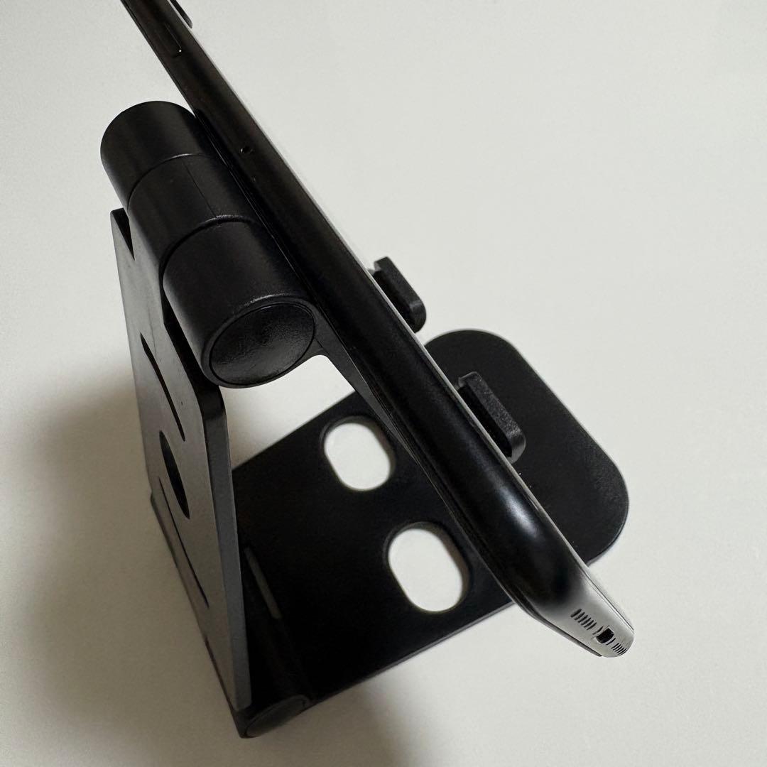 【極美品】iPhone SE (第2世代) 本体 128GB SIMフリー