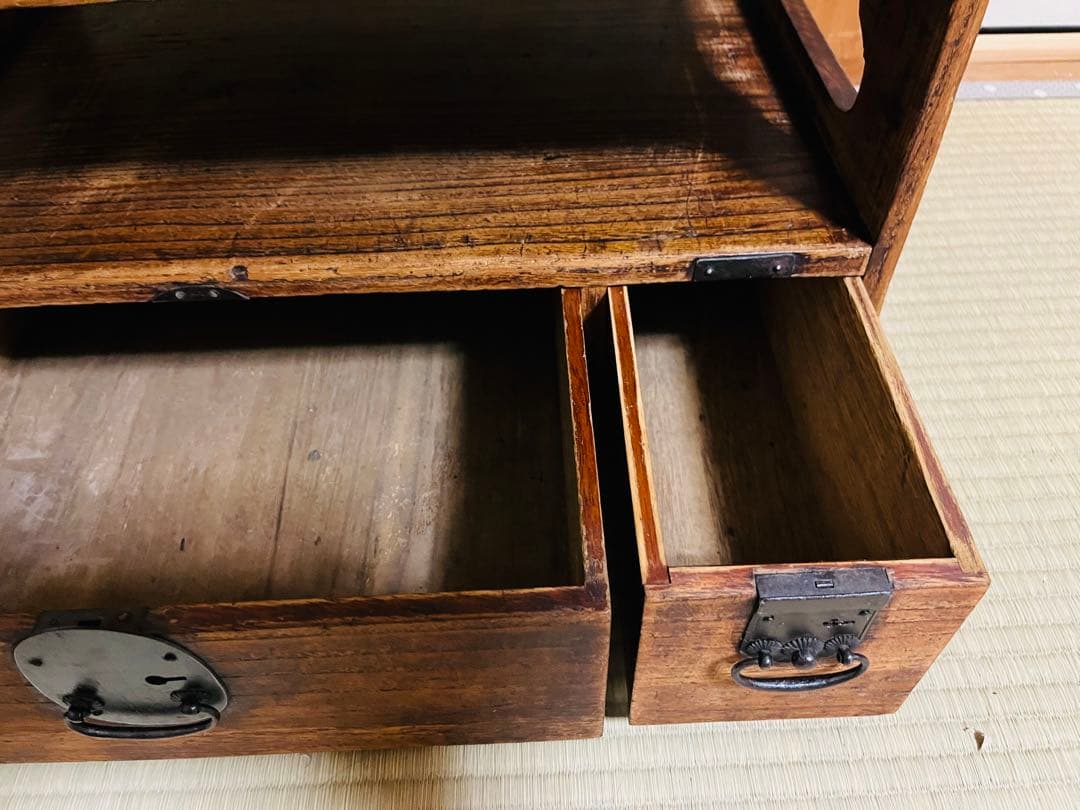 桐の古い収納棚 2段式 引き出し付き