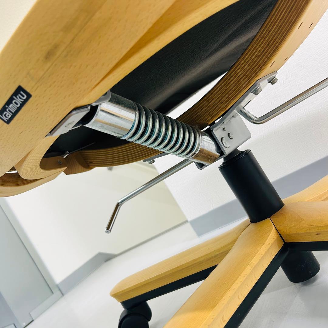 (高級 美品) カリモク デスクチェア XT5801