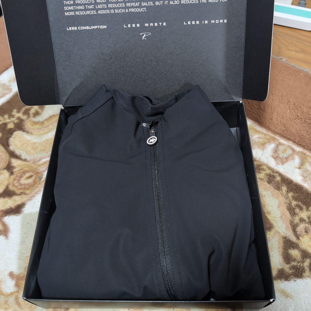 ASSOS　MILLE GT ULTRAZ WINTERジャケット。サイズL