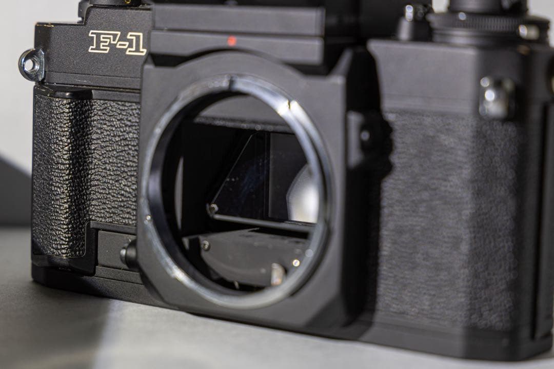 Canon F-1 一眼レフカメラ 35mm AEファインダー付き