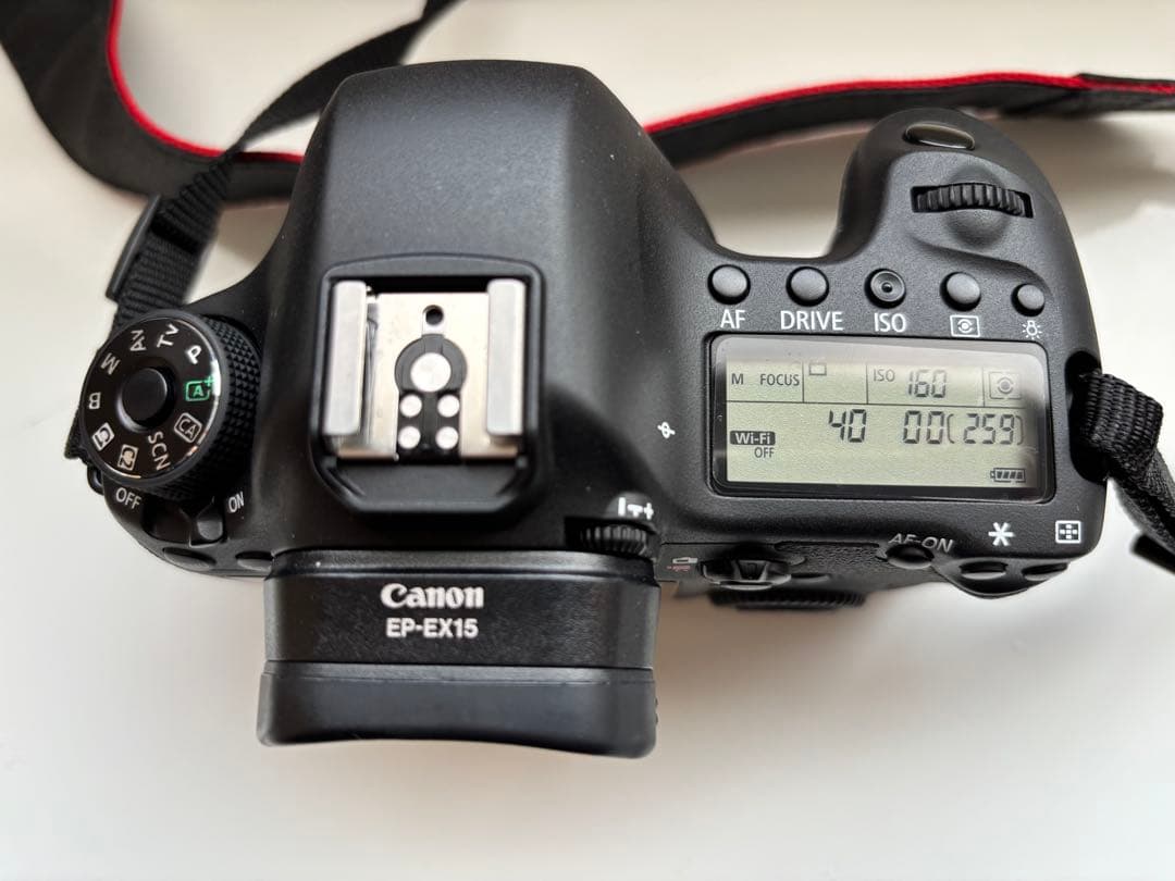 Canon EOS 6D デジタル一眼レフカメラ　本体