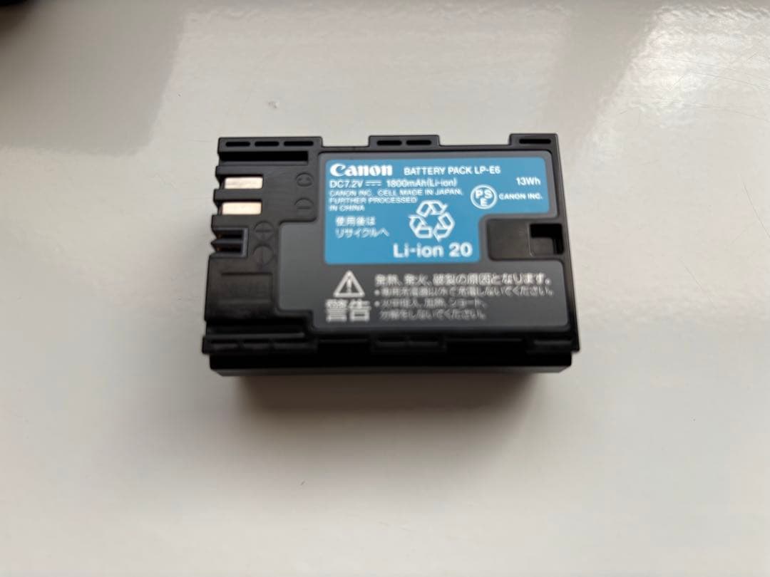 Canon EOS 6D デジタル一眼レフカメラ　本体