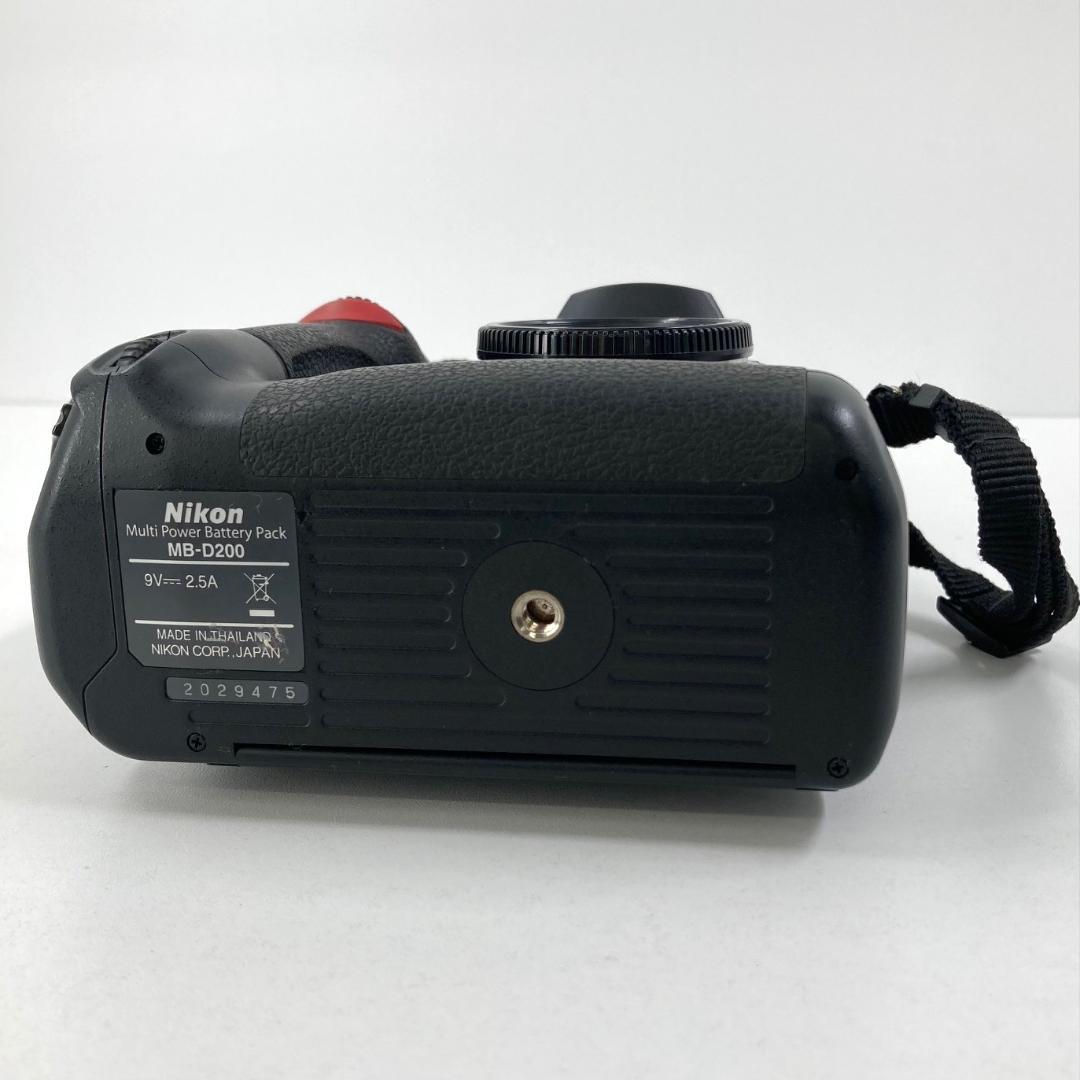 Nikon ニコン　デジタル一眼レフカメラ　D200　バッテリーパック付き