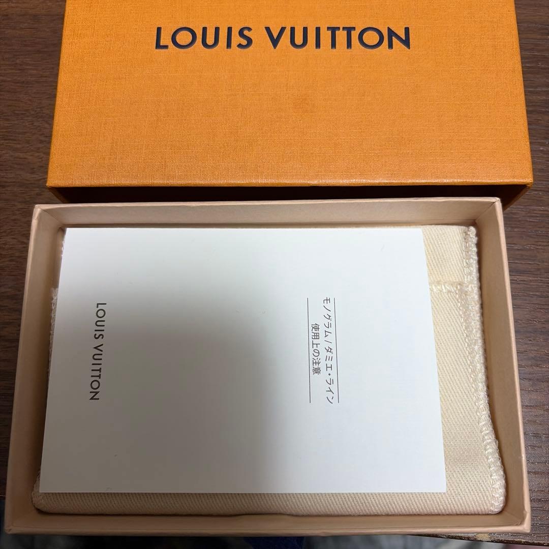 Louis Vuitton ダミエグラフィット ネオポルトカルト