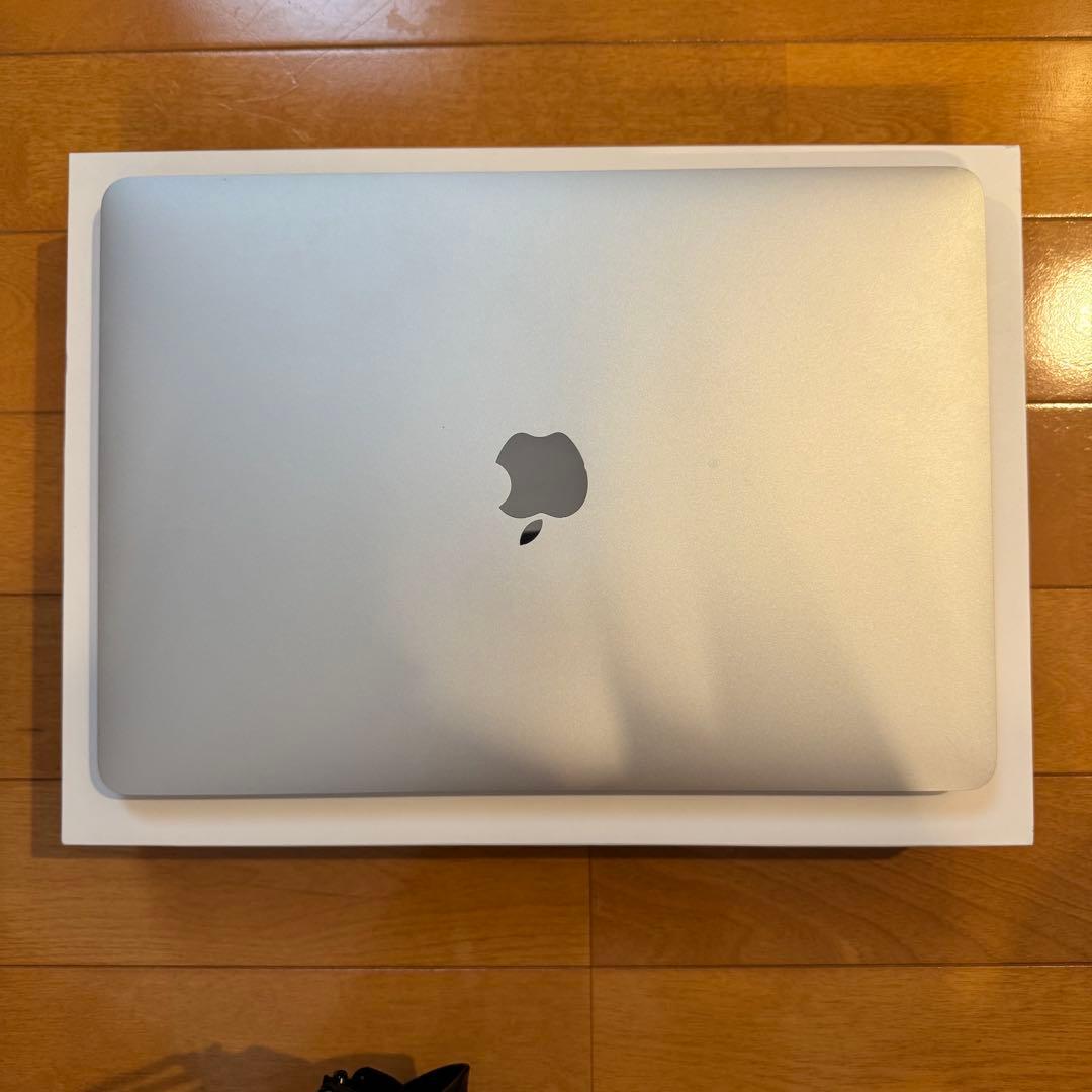 MacBook Pro (13インチ, 1TB, 16GB)