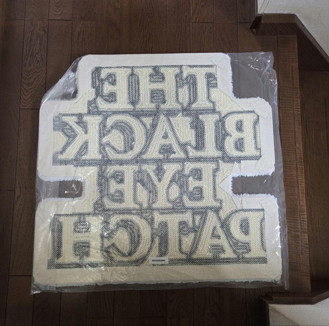 9*9様 black eye patch ラグマット