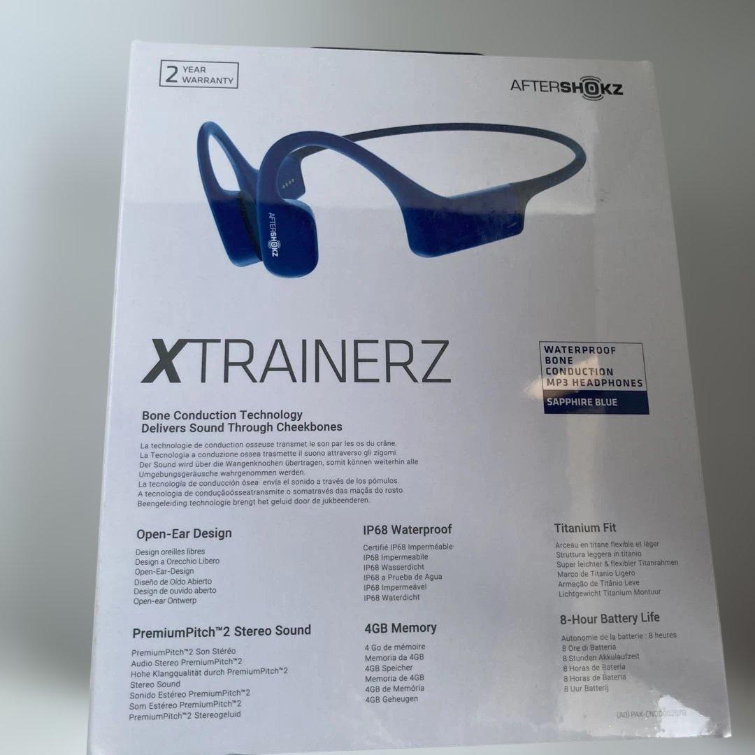 AFTERSHOKZのXTRAINERZ防水骨伝導MP3ヘッドホン