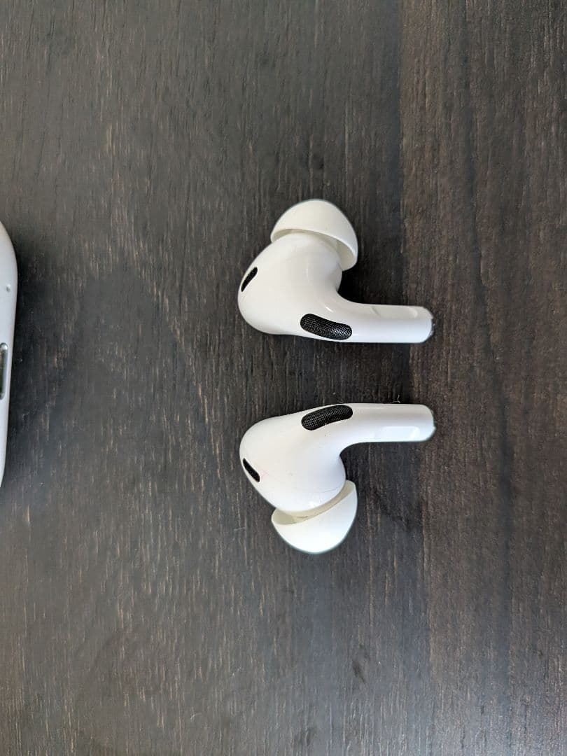 AirPods Pro（第2世代）中古美品｜消毒済・ペアリングOK