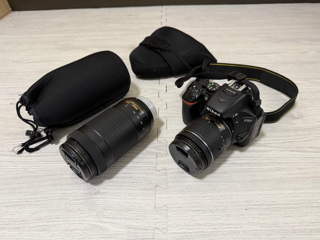 Nikon D5600 ダブルズームキット　一眼レフ　カメラ　レンズ　Wi-Fi