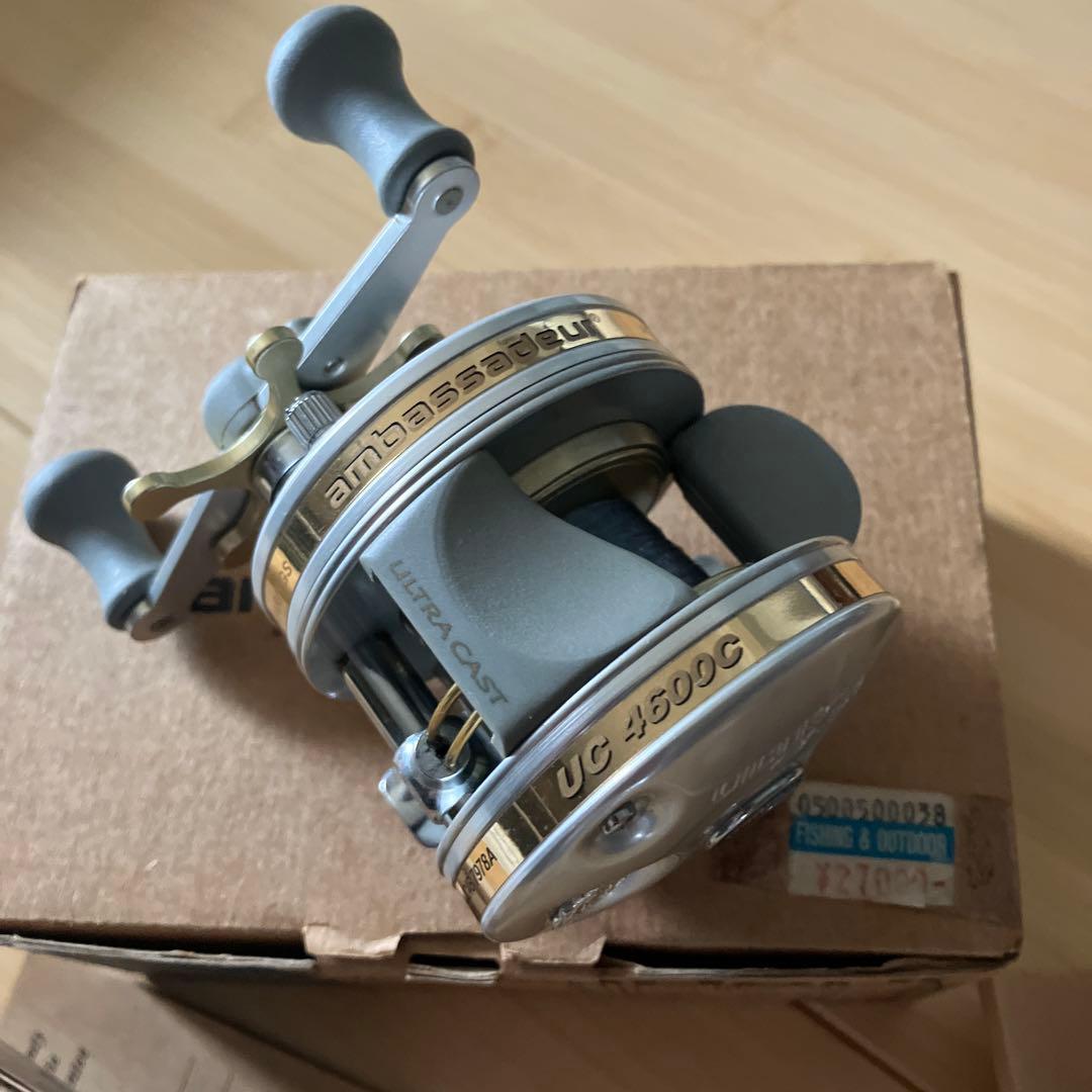 Abu Garcia uc4600c ベイトリール