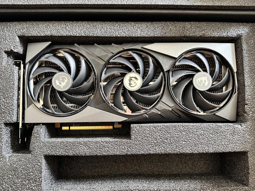 グラフィックボード・グラボ・ビデオカード GeForce RTX4080 SUPER GAMING X SLIM 16G