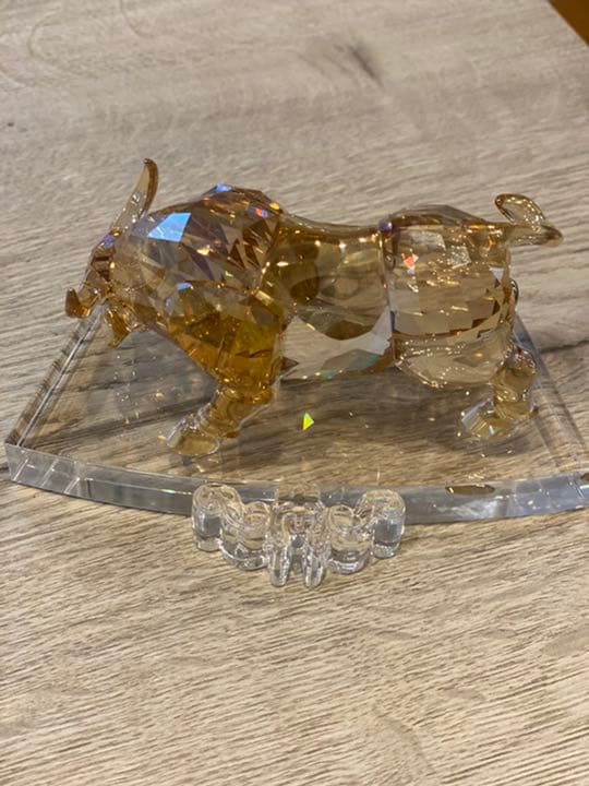 スワロフスキー　干支　牛　置物　箱無し