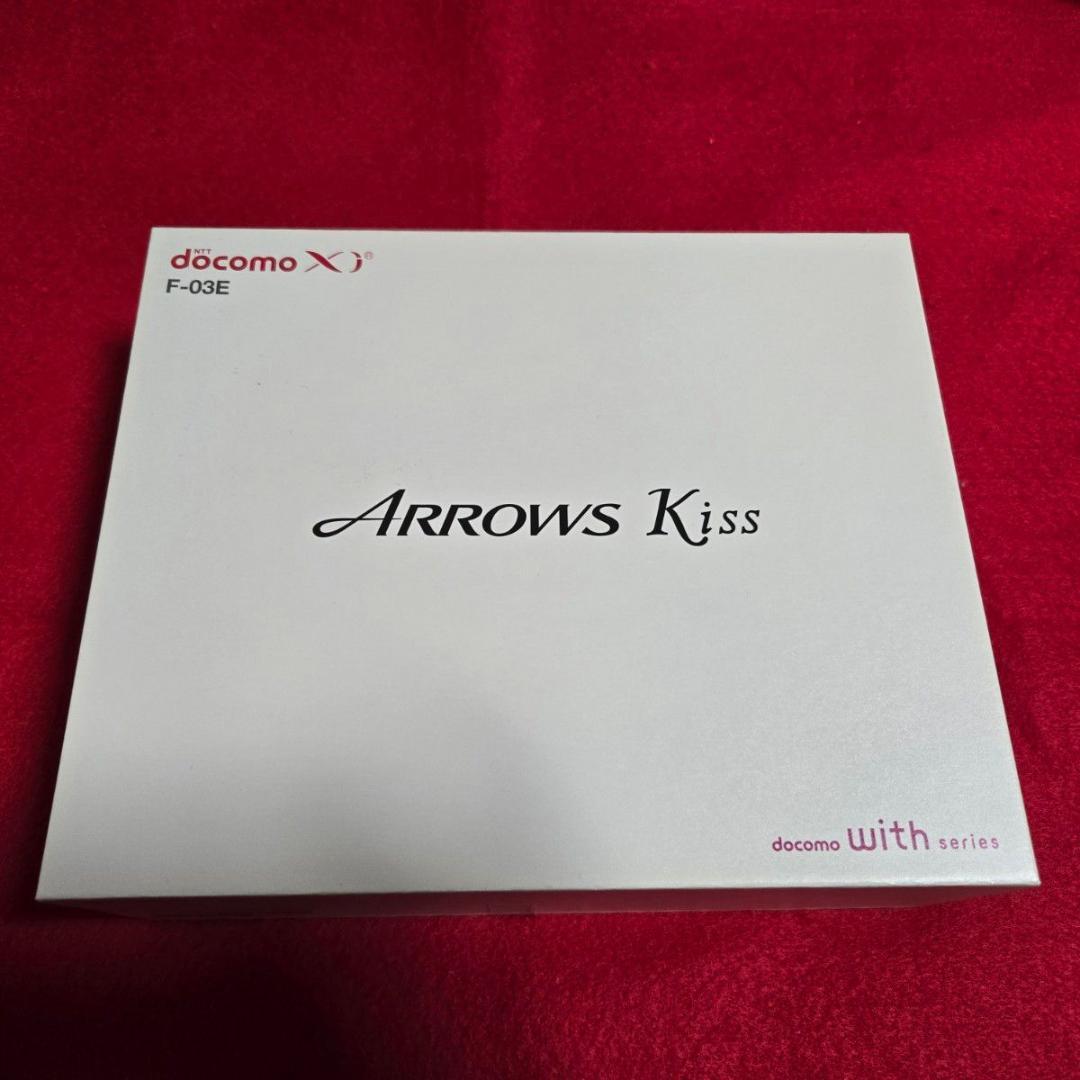 F-03E Arrows Kiss docomo ワイヤレスチャージャー 本体